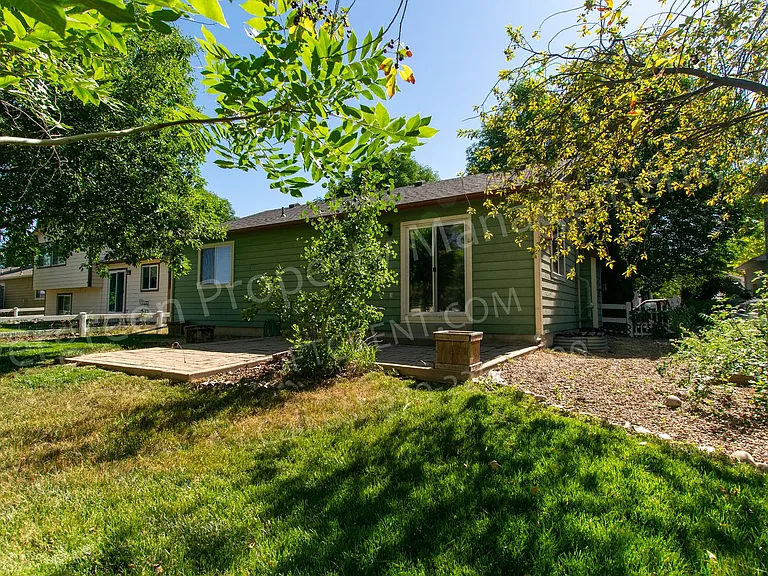 2302 Turquoise St — Photo 40