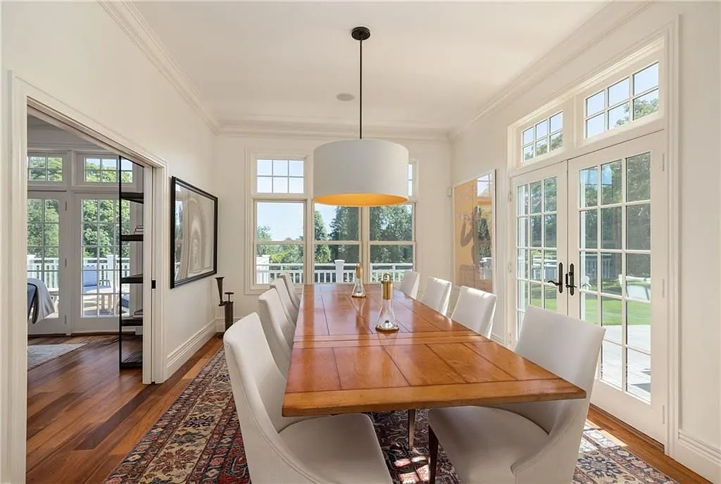 4 bed, 3.0 bath, 5285 sqft, $9,000 — Photo 4