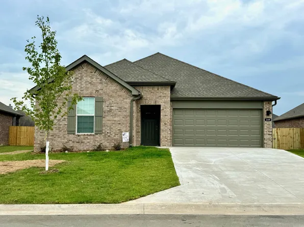 109 Mikah Dr, Maumelle, AR 72113