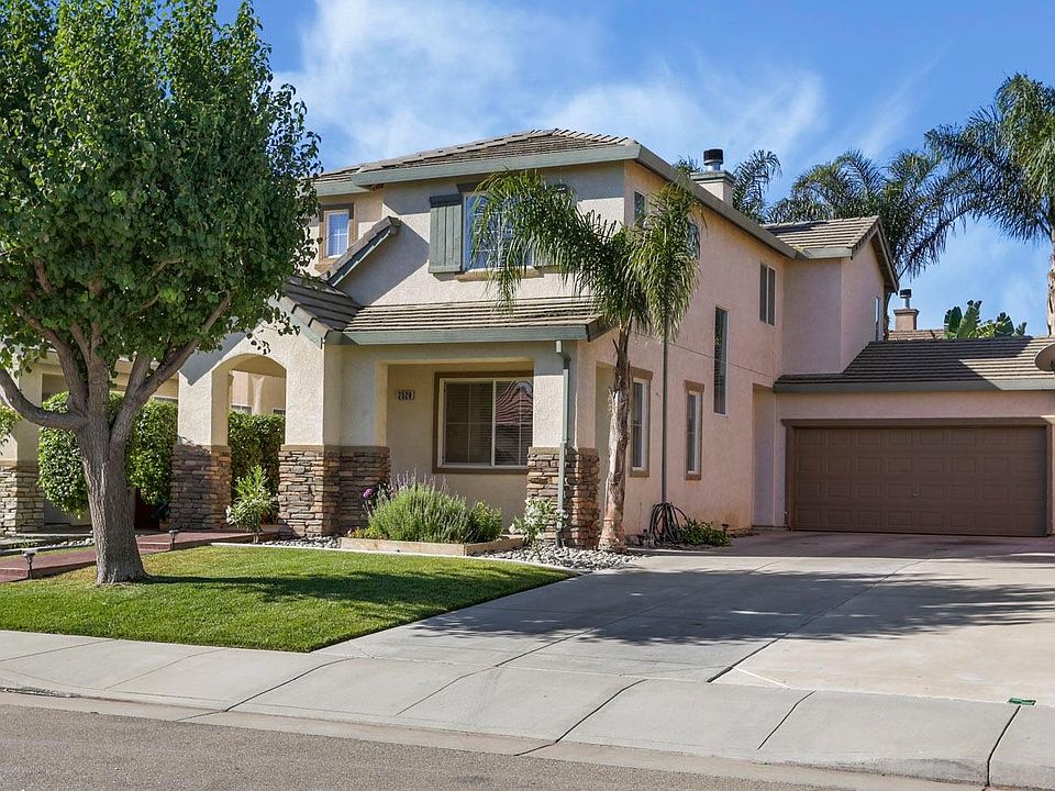 1st image of 2528 Gaines Ln