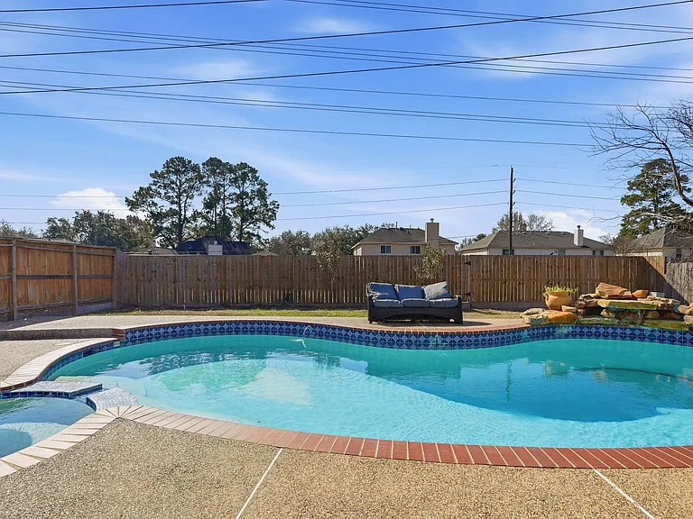 2910 Cocona Ln — Photo 45