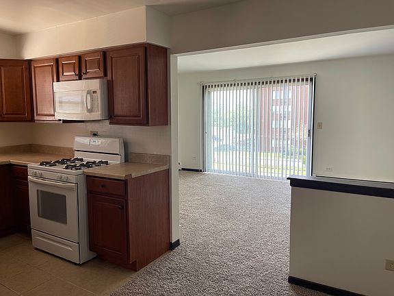 3rd image of 17720 Arcadia Ave APT 3N