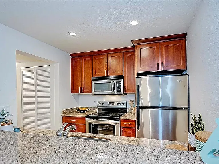 14609 NE 45th St #E7 — Photo 20