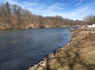 100north Diamond Point Rd, Monticello, IN 47960