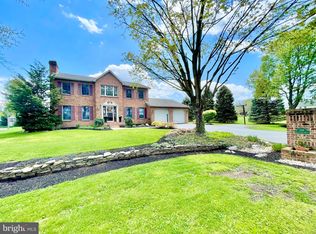 138 Chancellor Dr, Chambersburg, PA