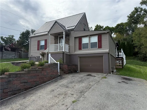 601 N 8th St, Youngwood, PA 15697