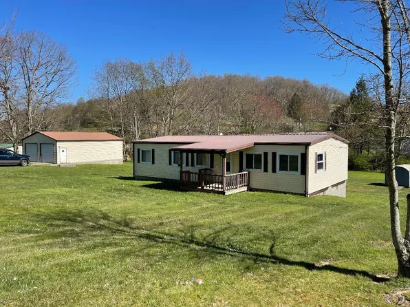 196 Meadows Rd, Craigsville, WV 26205