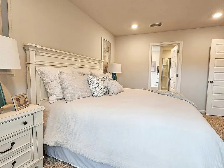 5225 Pinyon Dr — Photo 21