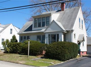268 Knollwood Ave, Cranston, RI 02910