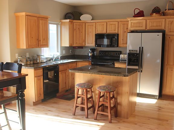 2nd image of 2557 N Elm Dr