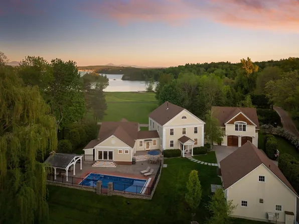64 Waterview Road, Colchester, VT 05446