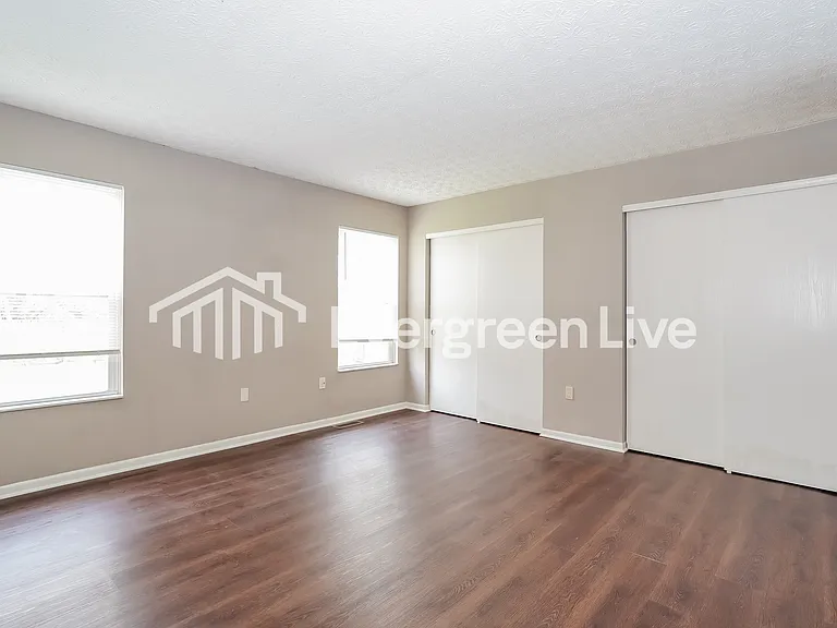 1720 E 24th Ave — Photo 8