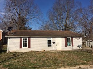 422 Daviess St, Harrodsburg, KY 40330