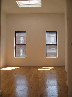 Rented by Tower Brokerage | media 20
