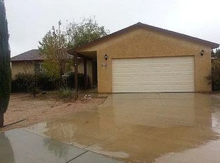 11125 Smoke Tree Rd, Oak Hills, CA 92344