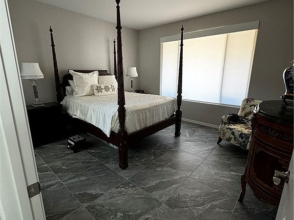 4th image of 162 Palm Fox Ct