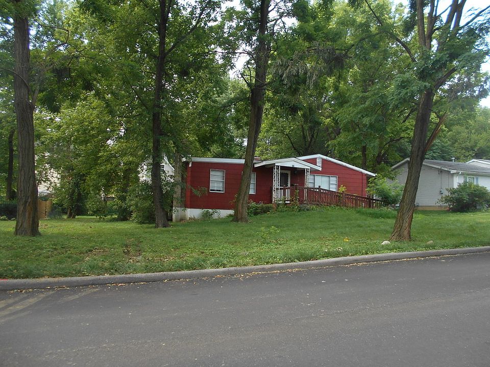 1st image of 636 E Argonne Dr