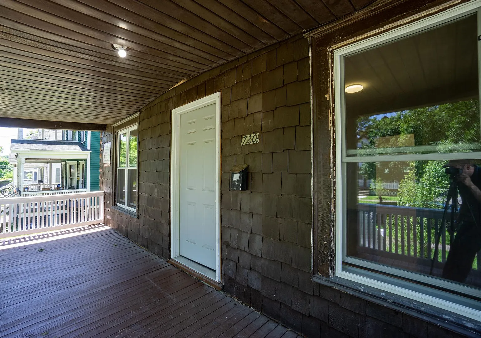 720 Livingston Apt A - 6/1/27 - Renovated First Floor Flat - Close To Campus — Photo 4