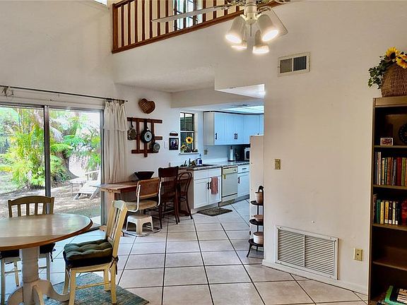 5th image of 4004 CROSSROADS PLACE