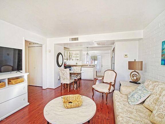 4th image of 260 W Camino Manzana