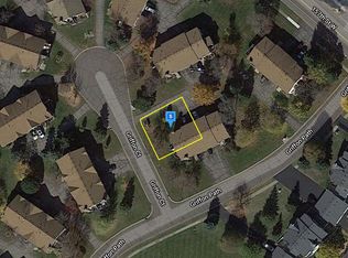 15744 Griffon Ct, Apple Valley, MN 55124