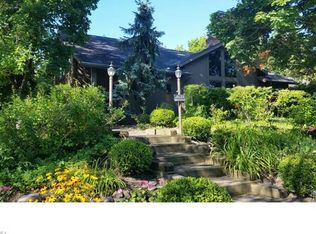 25222 Duffield Rd, Beachwood, OH 44122