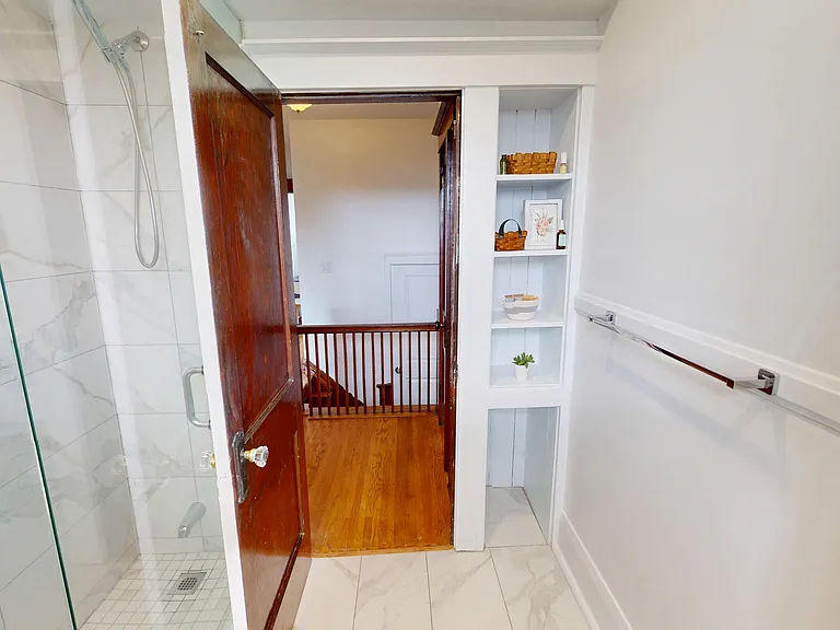 275 Oakwood Ave — Photo 26