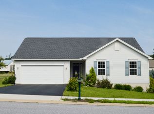 1225 Saddleback Rd, York, PA 17408