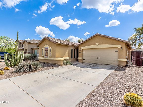 3rd image of 3871 E ALAMO Street