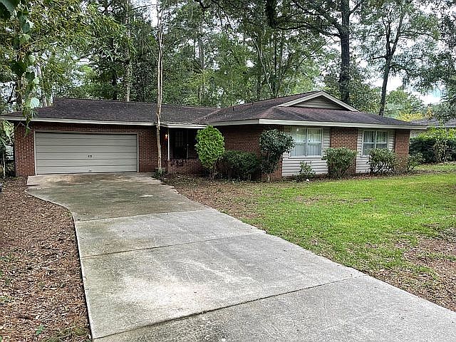 1st image of 1904 E Nelson Cir