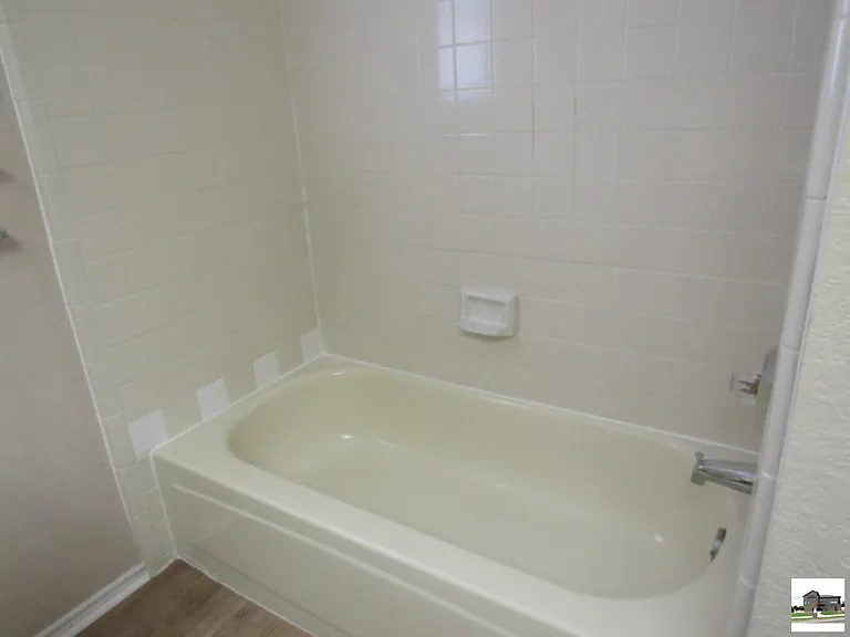 1706 Wickfield Way — Photo 15