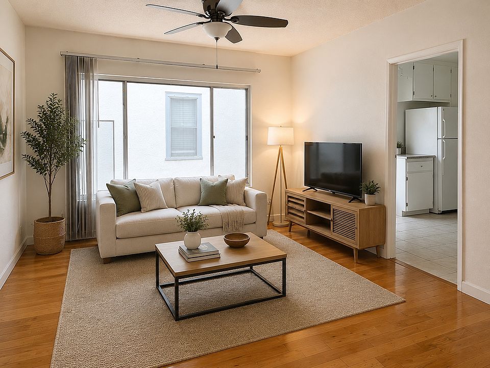1st image of 1427 N Martel Ave APT 6