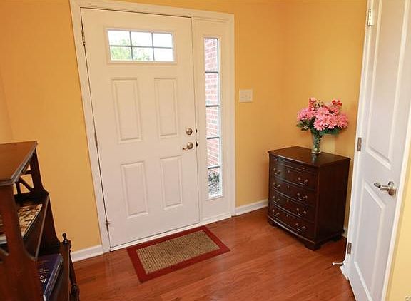 4th image of 8153 Belton Cir