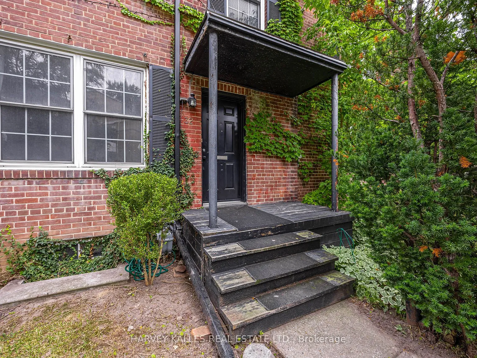 4 bed, $3,600 — Photo 2