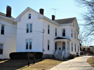 17 Crescent St, Biddeford, ME 04005