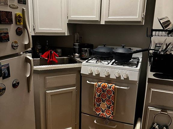 4th image of 518 E 80th St #6N
