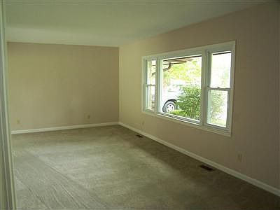 2nd image of 625 Buckingham Ln