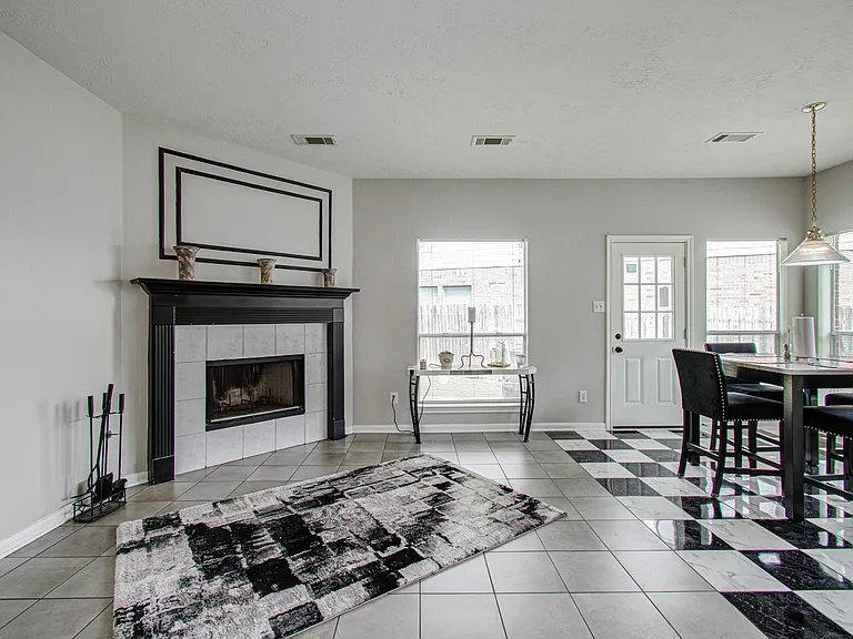 3043 W Hampton Dr — Photo 23