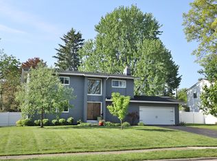 1363 Castleton Rd N, Columbus, OH 43220