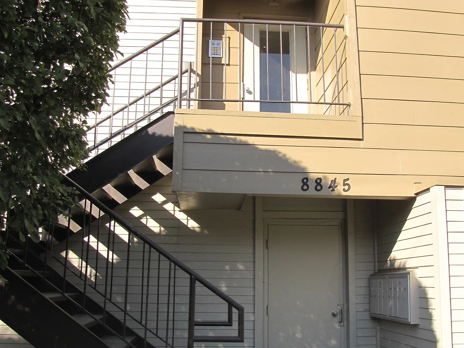 Midvale Apartments — Photo 2