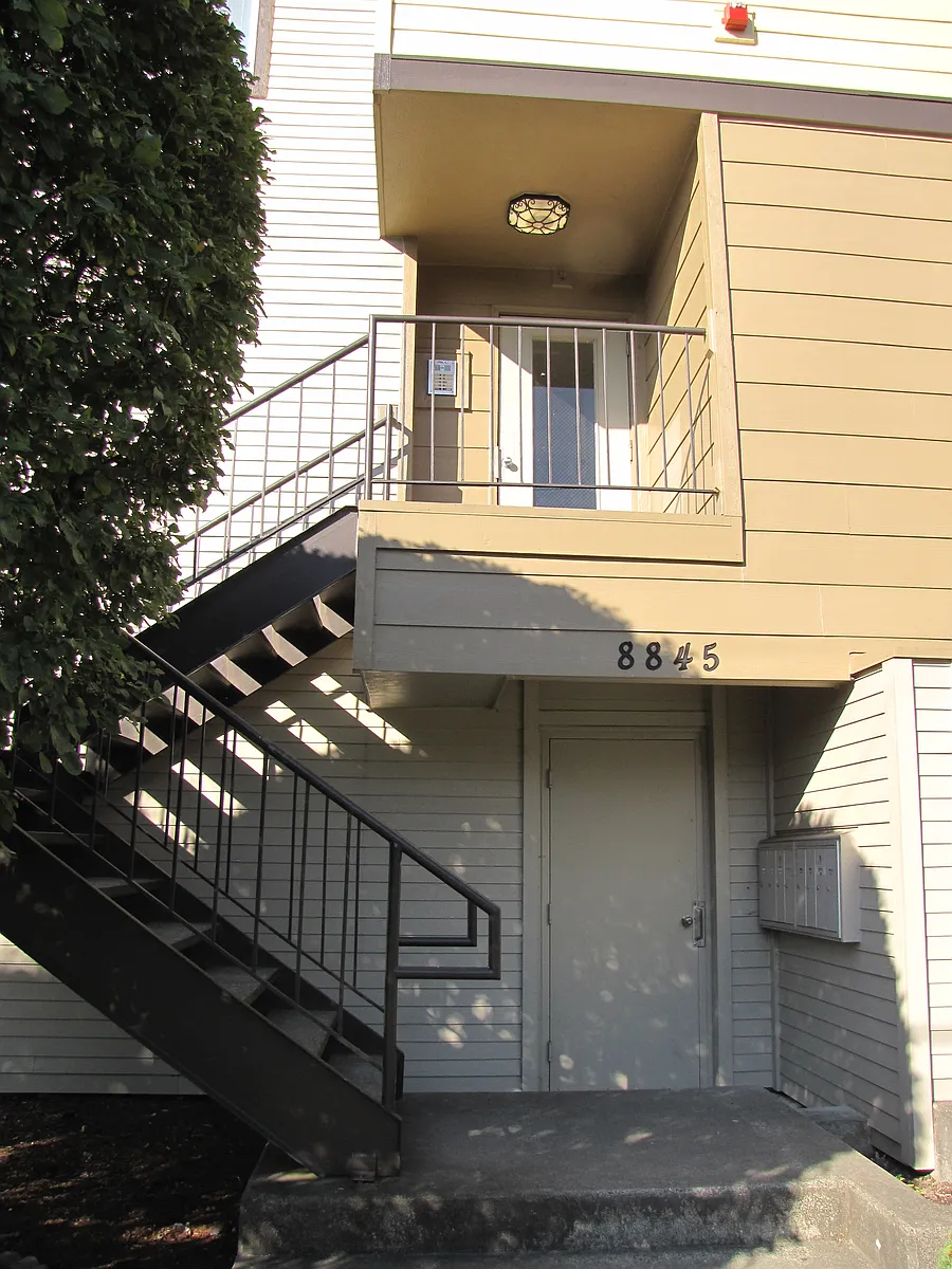 2012-10-03 11_05132014 - Midvale Apartments