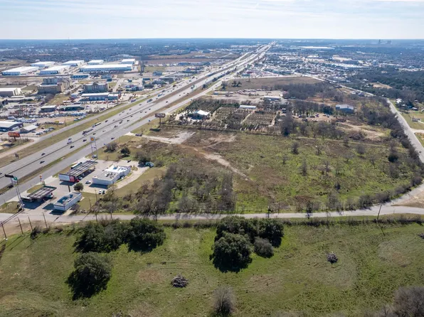 1701 Manchaca Springs Rd, Buda, TX 78610