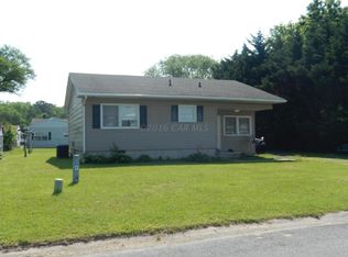 12105 University Dr, Princess Anne, MD 21853