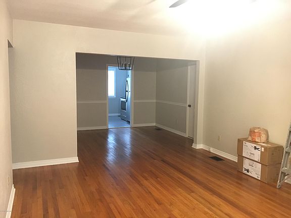 4th image of 3637 Oak St APT 1