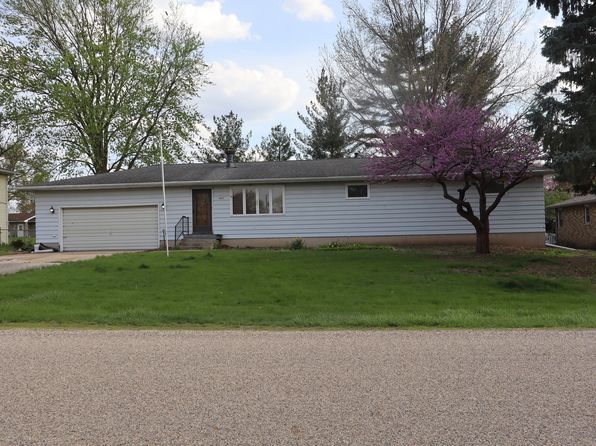 1605 Sharon Rd, Streator, IL 61364