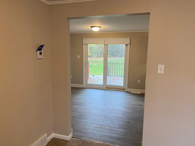 4751 William St — Photo 12