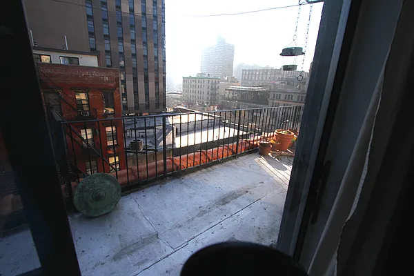 Rented by J Misrahi Realty Corp | media 34