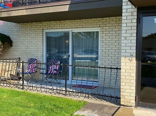 11109 S 84th Ave APT 1B