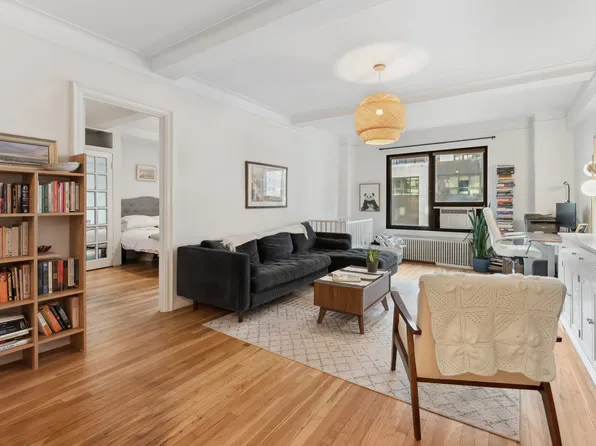 227 East 57th Street image 1 of 7