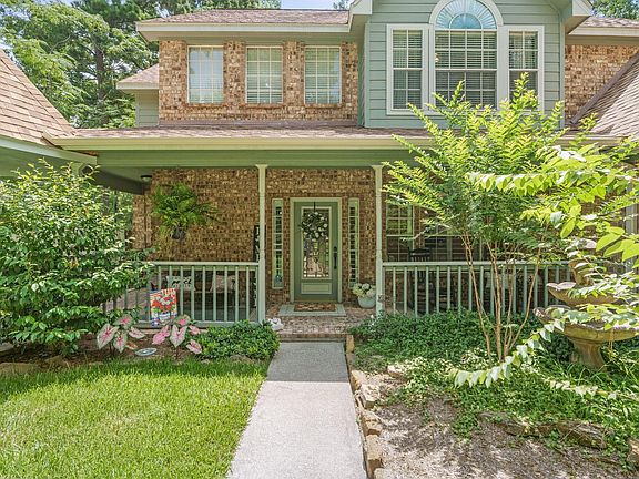 4th image of 402 Fairbanks Dr